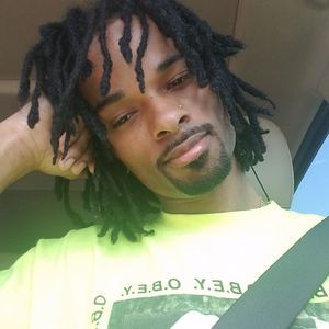 Meet your Posher, Derrick